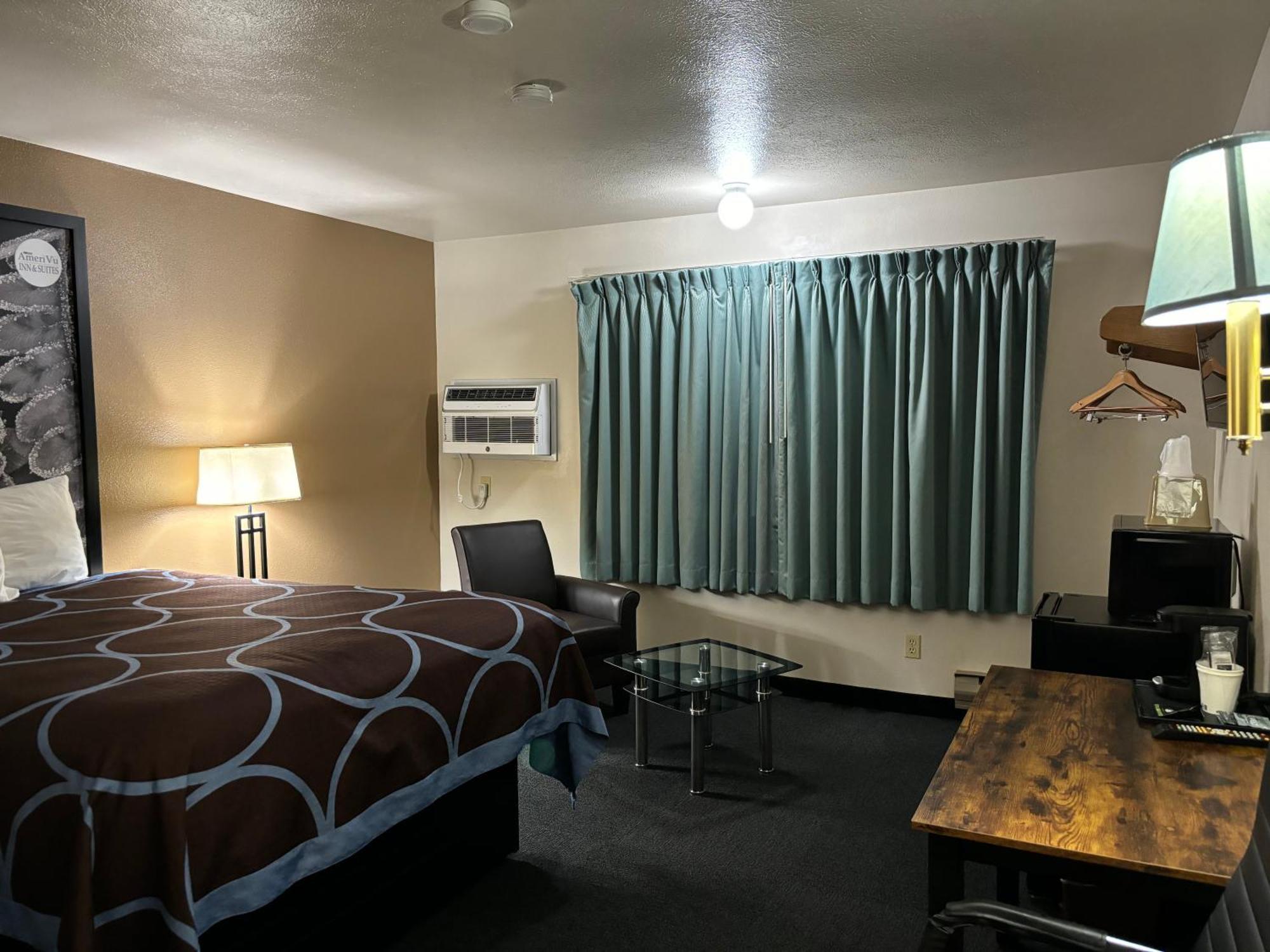 Amerivu Inn And Suites Shawano Wi ภายนอก รูปภาพ