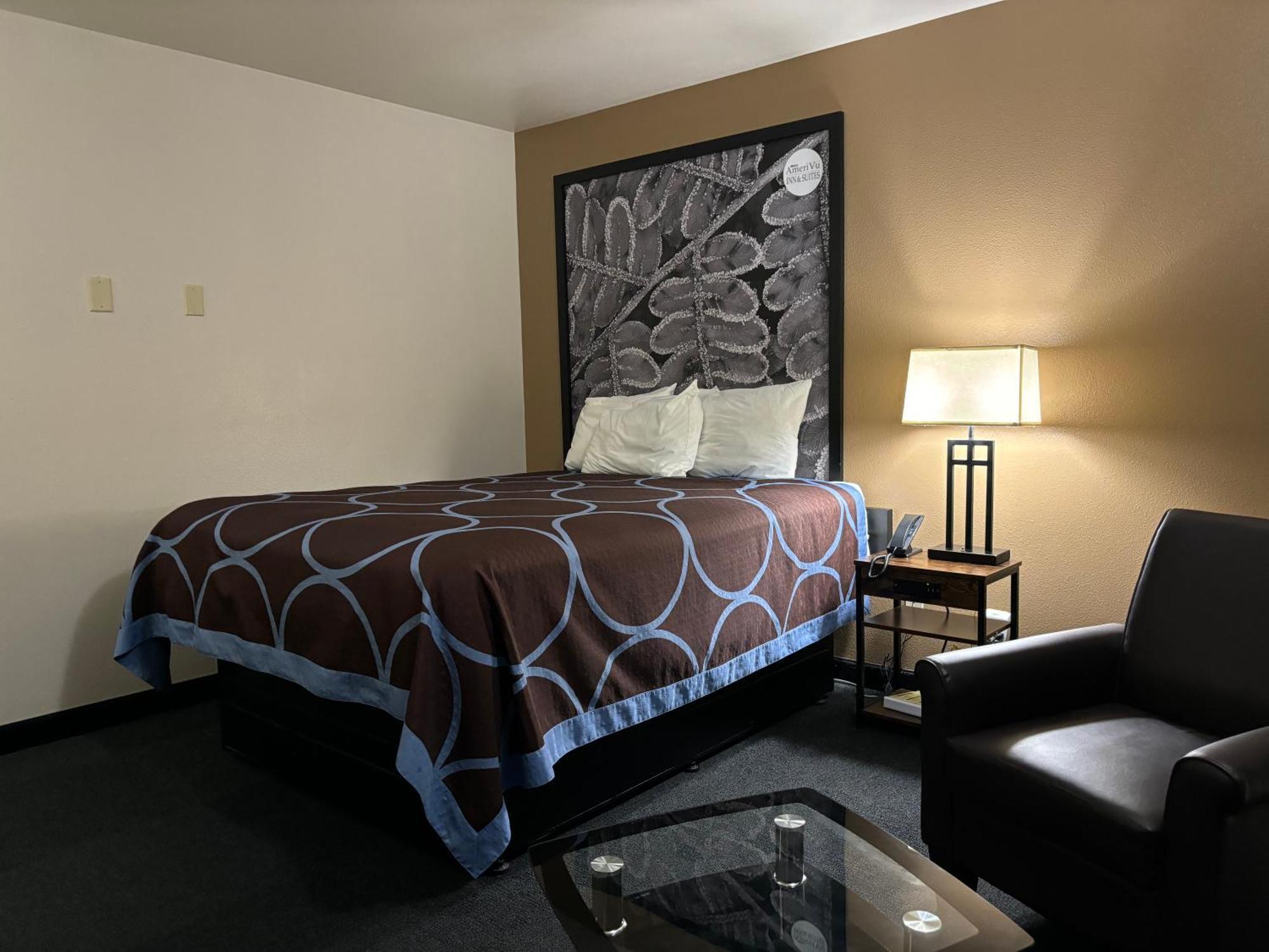 Amerivu Inn And Suites Shawano Wi ภายนอก รูปภาพ